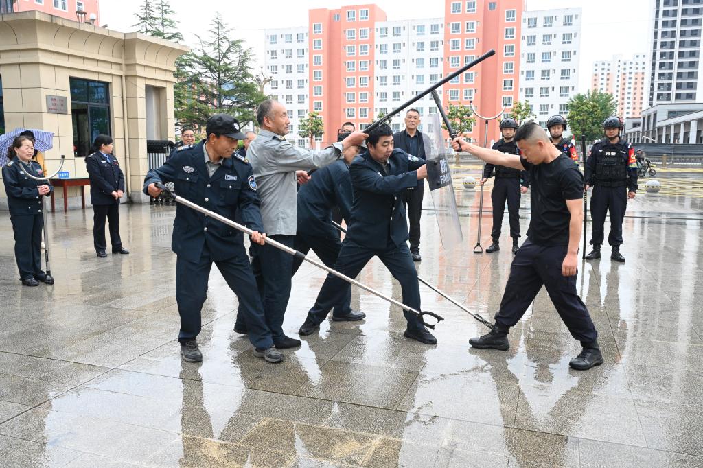 说明: https://www.lntc.edu.cn/__local/0/B5/AC/B6502FED5ADFE8517002A2E77F7_5A11960F_266F1.jpg